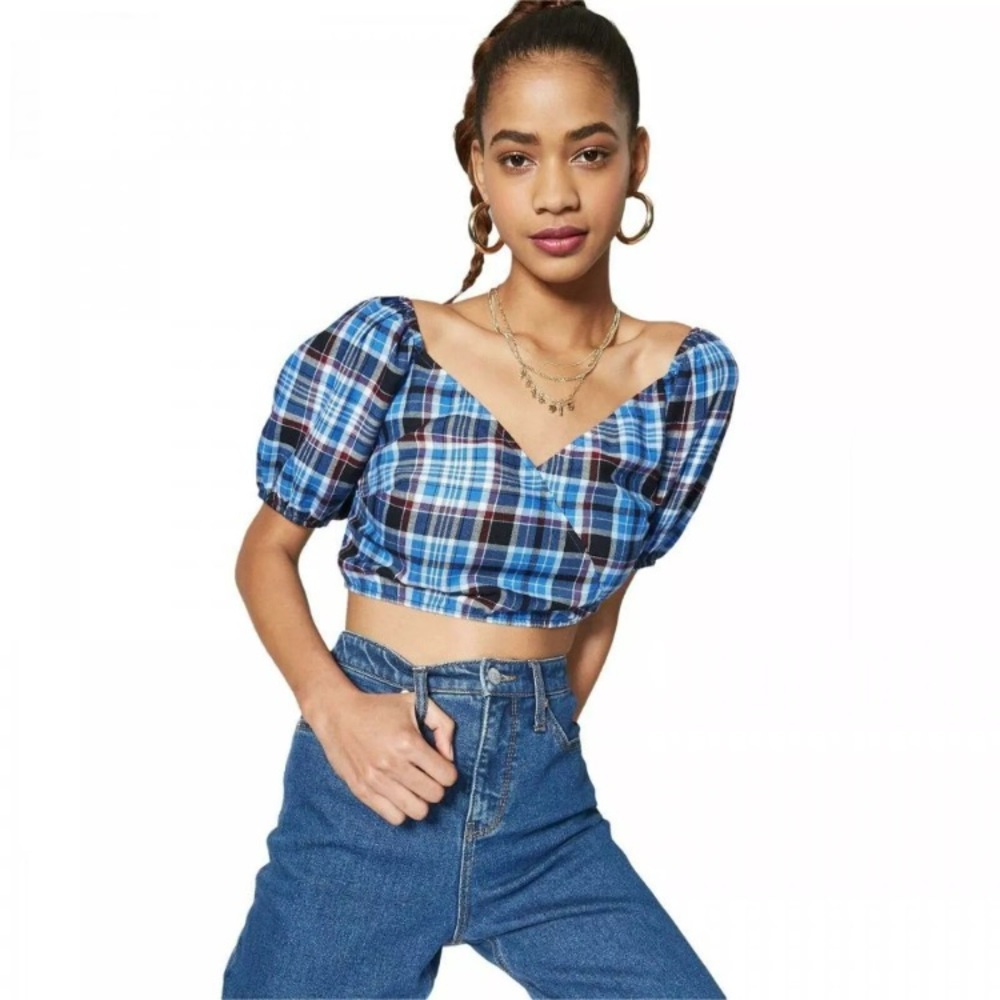 Wild Fable Women's V-Neck Shirt Cropped Top XXL